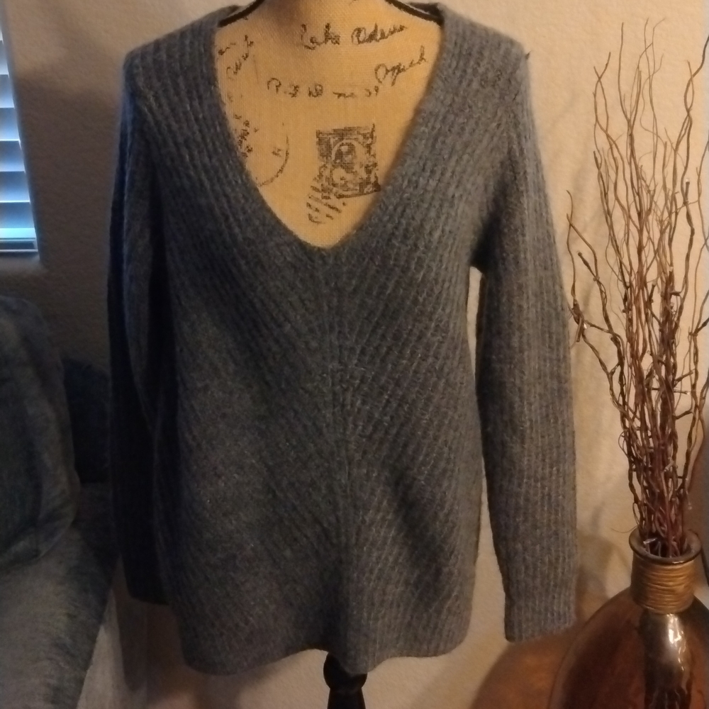 Abercrombie & Fitch Sweater